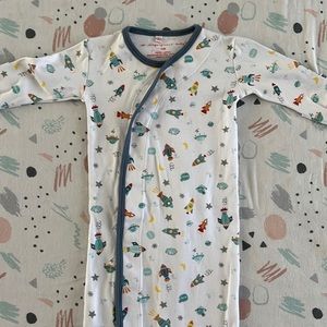 Magnetic Me Newborn Gown